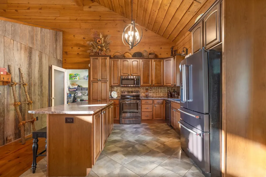 250 Outlet Road, SE Cleveland TN 37323