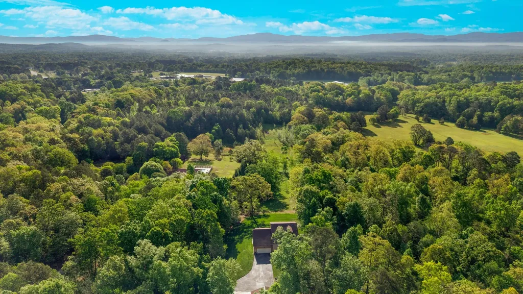 250 Outlet Road, SE Cleveland TN 37323