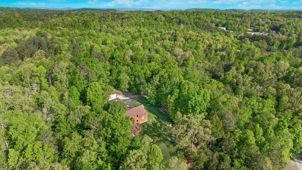 250 Outlet Road, SE Cleveland TN 37323