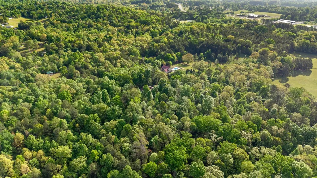 250 Outlet Road, SE Cleveland TN 37323