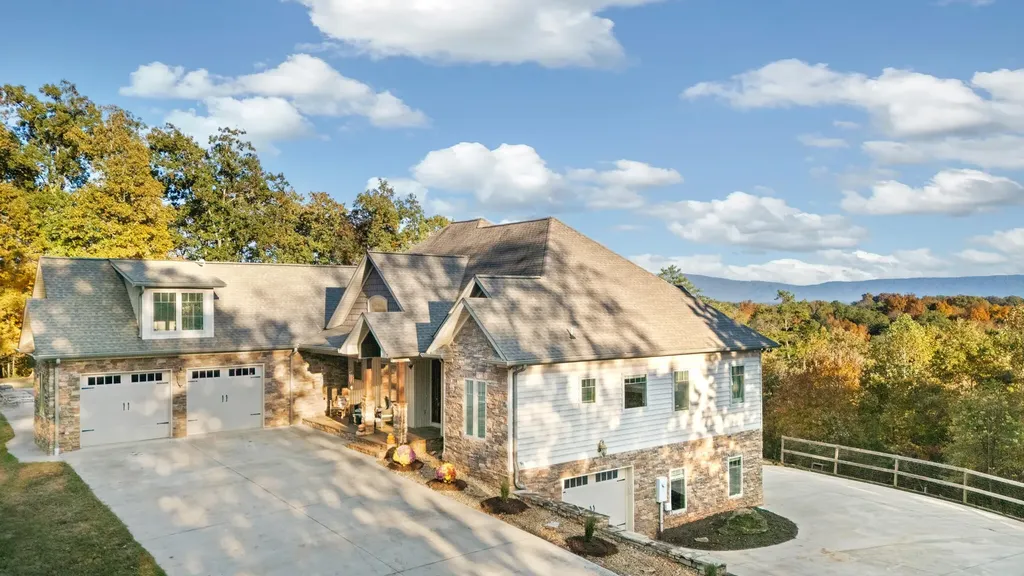549 Old Bacon Road, NE Charleston TN 37310
