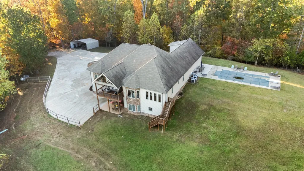 549 Old Bacon Road, NE Charleston TN 37310