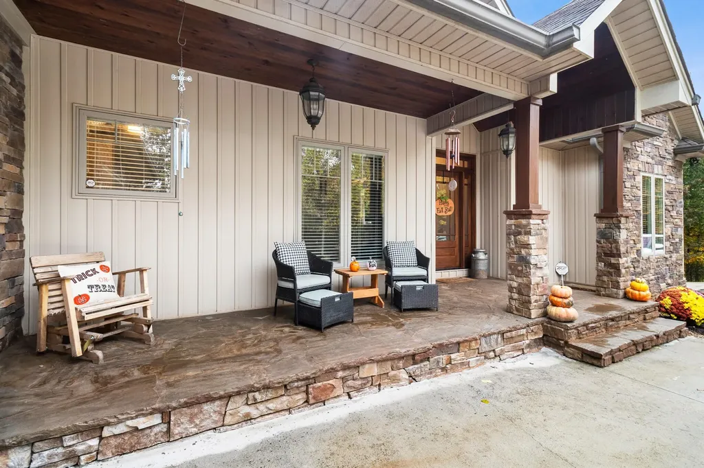 549 Old Bacon Road, NE Charleston TN 37310
