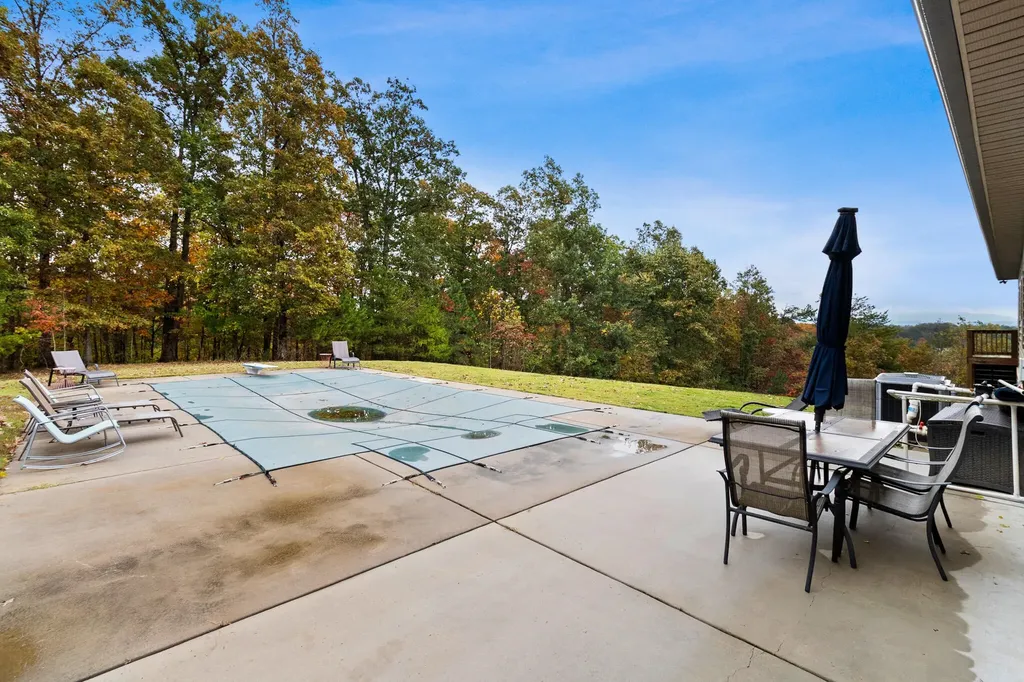 549 Old Bacon Road, NE Charleston TN 37310