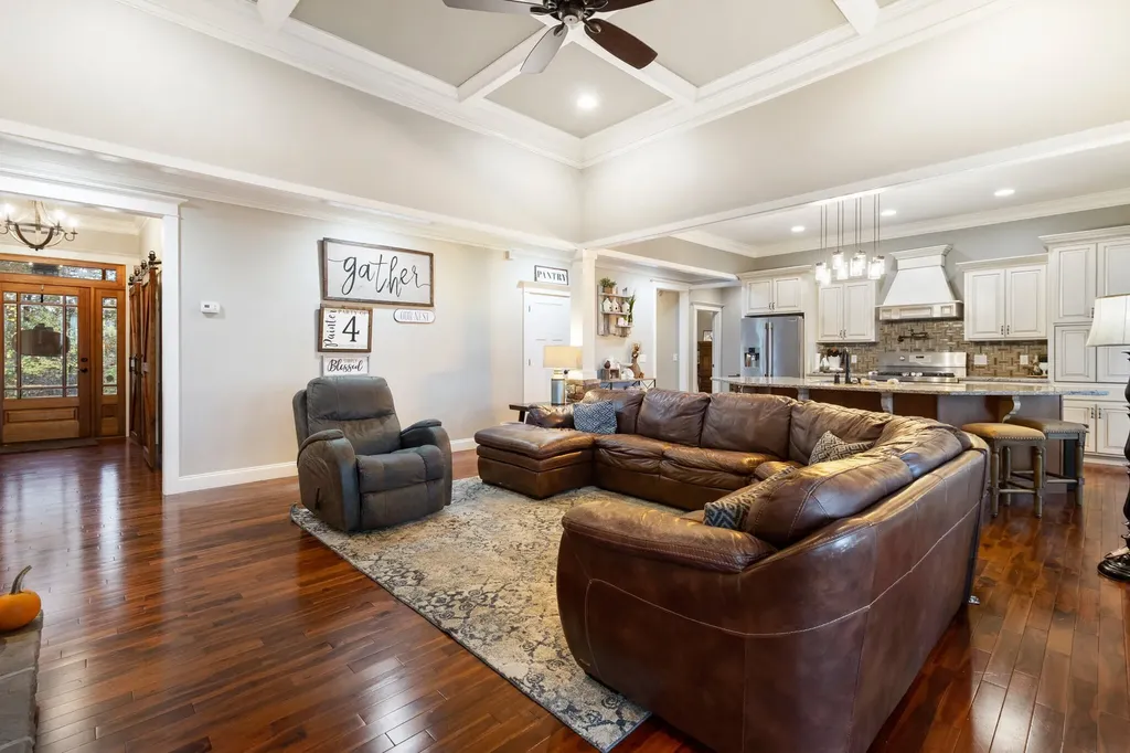 549 Old Bacon Road, NE Charleston TN 37310