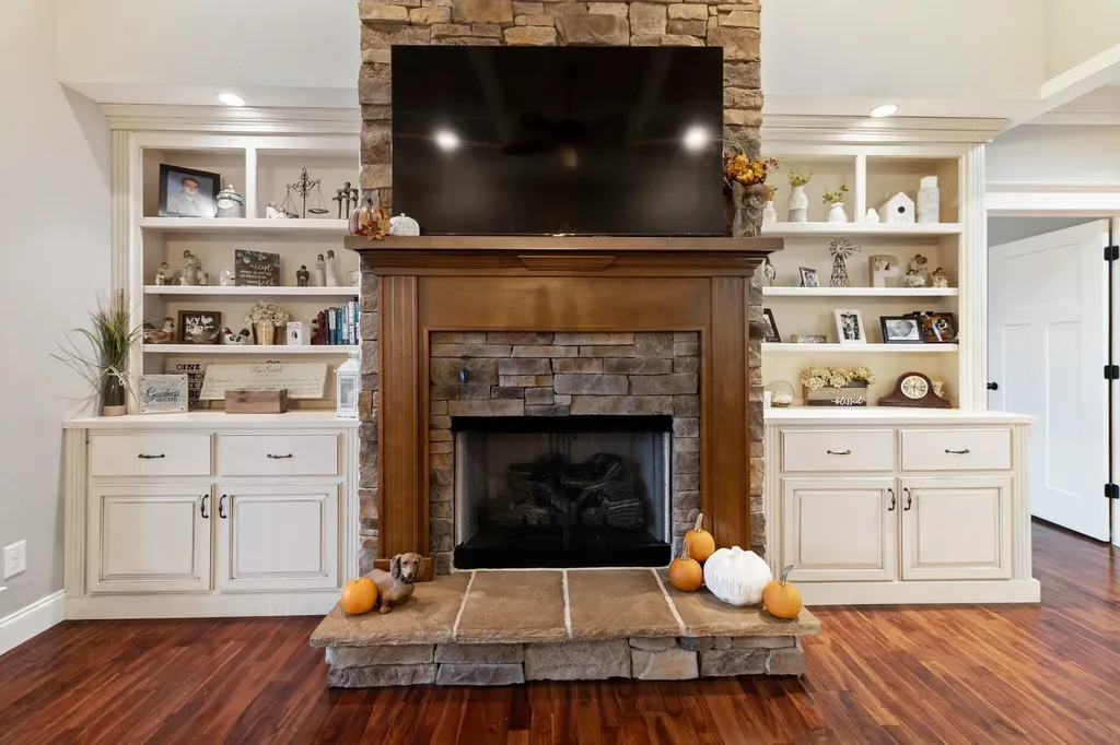 549 Old Bacon Road, NE Charleston TN 37310