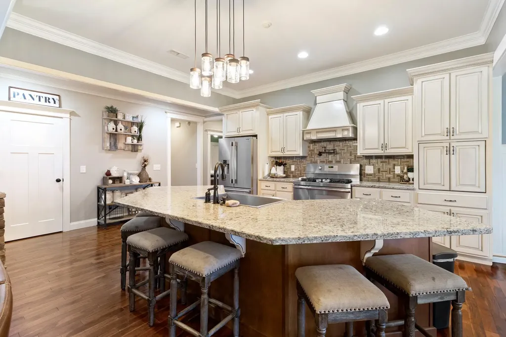 549 Old Bacon Road, NE Charleston TN 37310