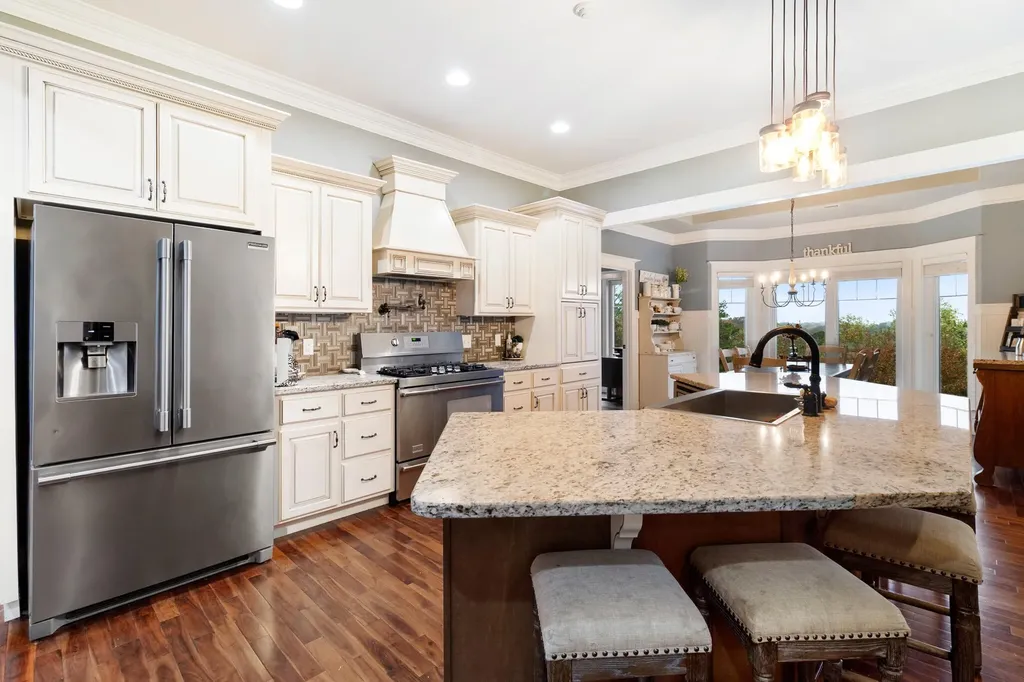 549 Old Bacon Road, NE Charleston TN 37310