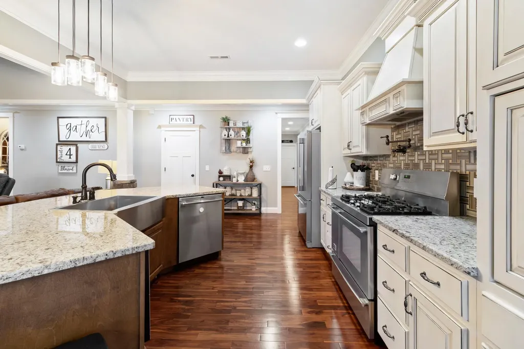 549 Old Bacon Road, NE Charleston TN 37310