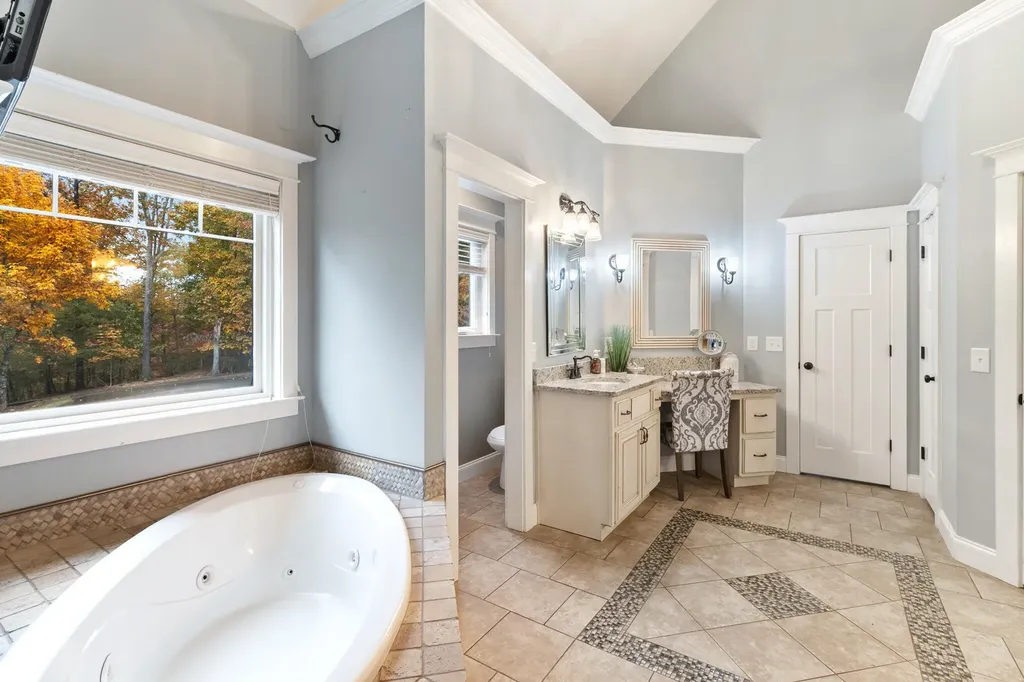 549 Old Bacon Road, NE Charleston TN 37310