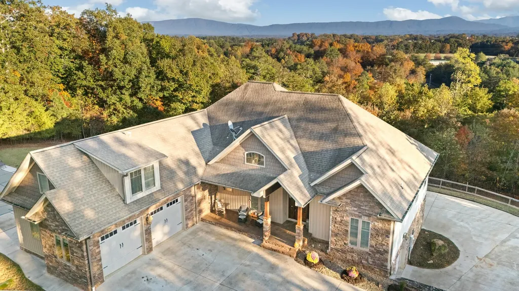549 Old Bacon Road, NE Charleston TN 37310