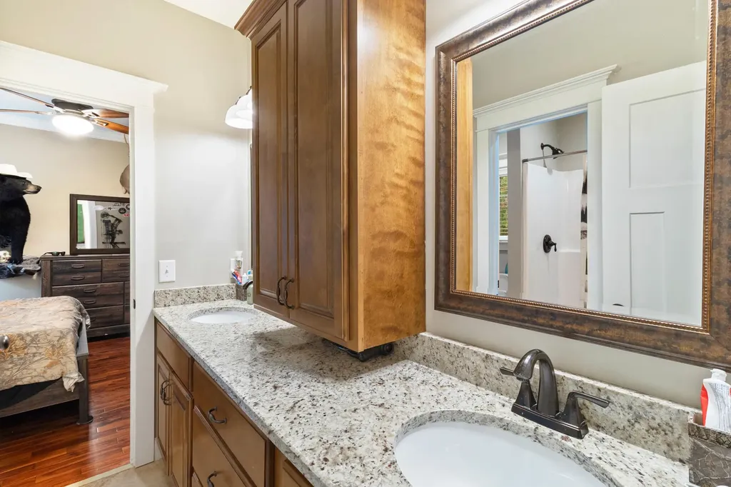549 Old Bacon Road, NE Charleston TN 37310