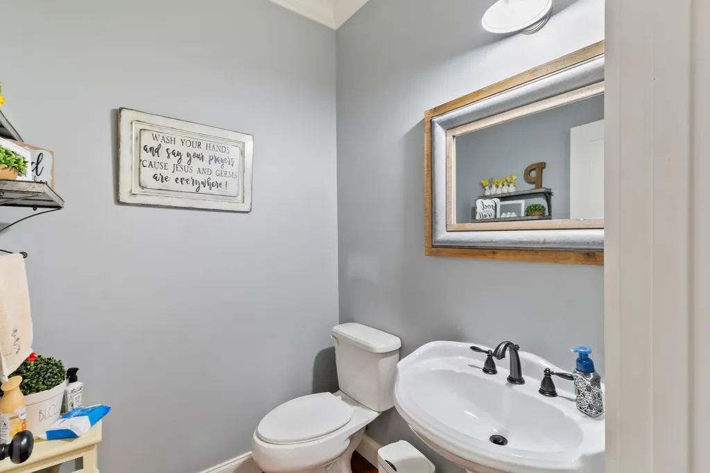 549 Old Bacon Road, NE Charleston TN 37310