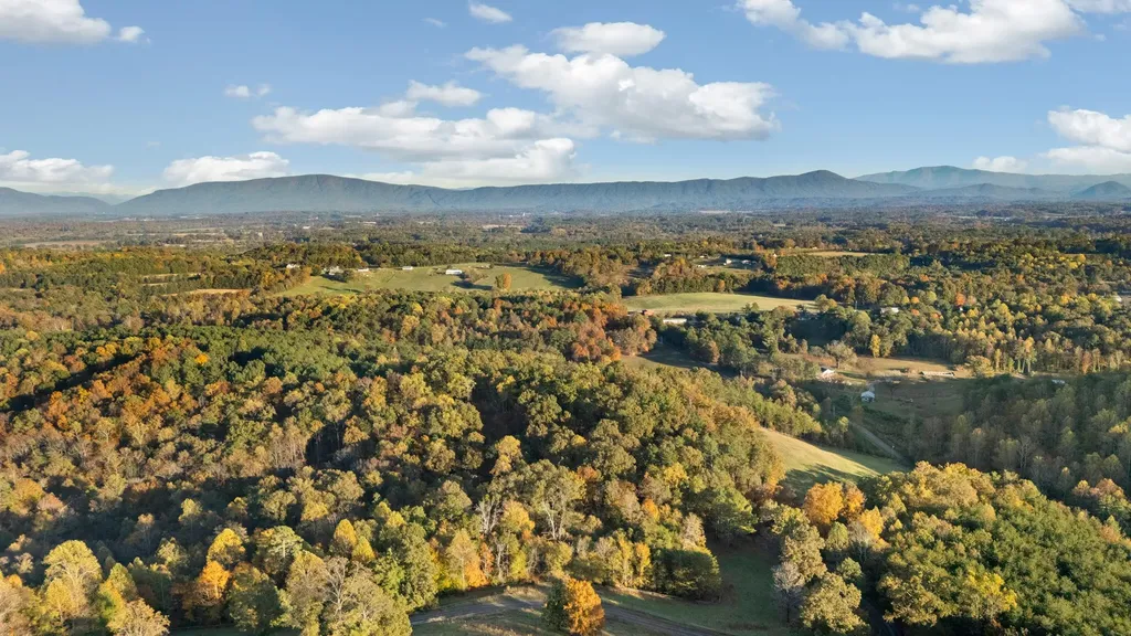 549 Old Bacon Road, NE Charleston TN 37310