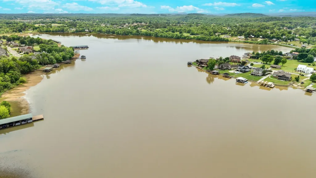 8381 Georgetown Bay Drive Ooltewah TN 37363