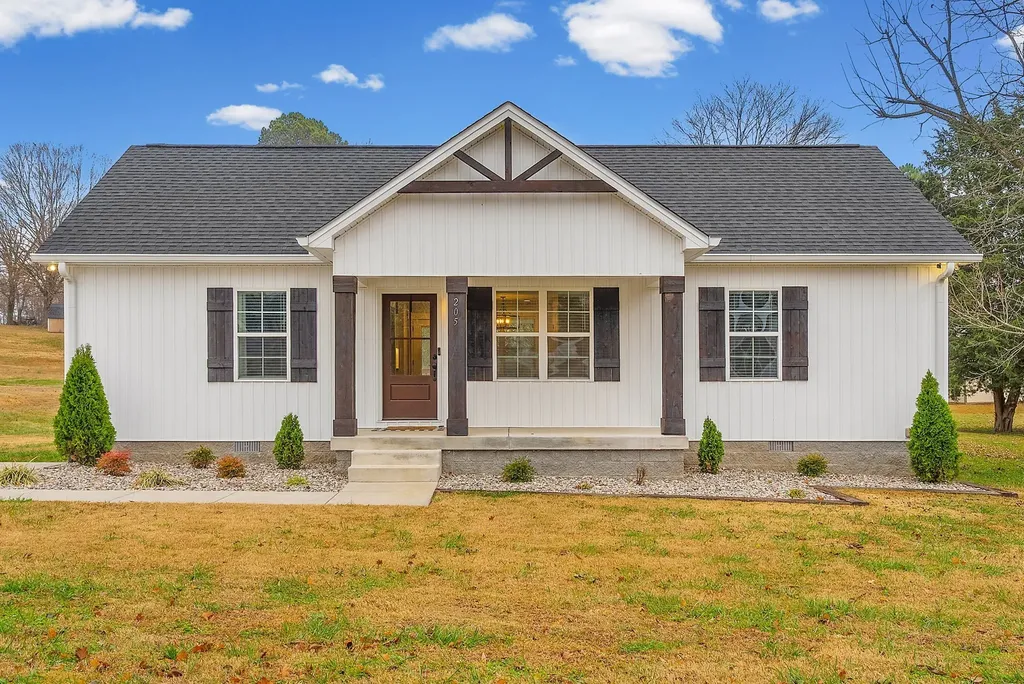 205 Maple Street Adams TN 37010