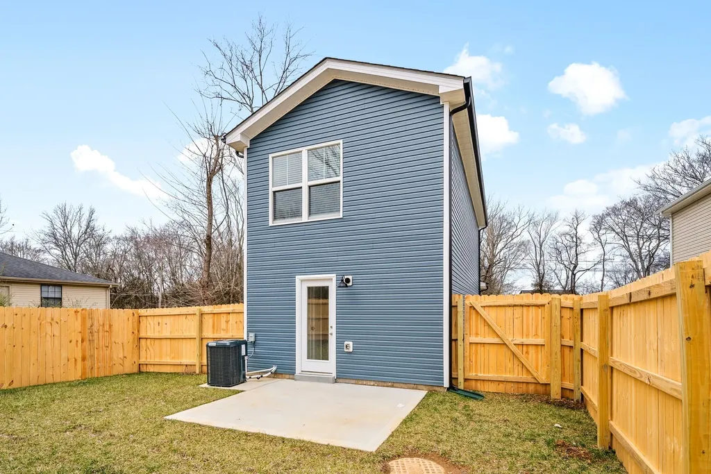 947 Wall Street Clarksville TN 37040