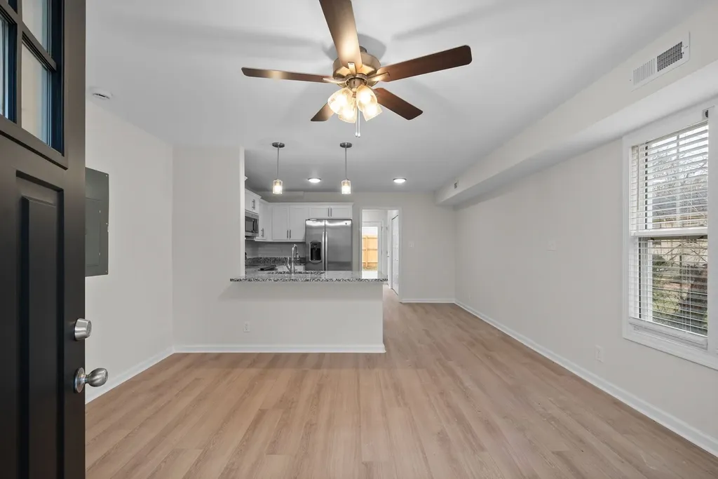947 Wall Street Clarksville TN 37040