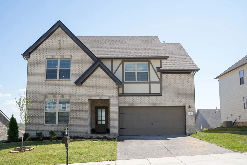 253 Gulfstream Dr Lot 373 Gallatin TN 37066