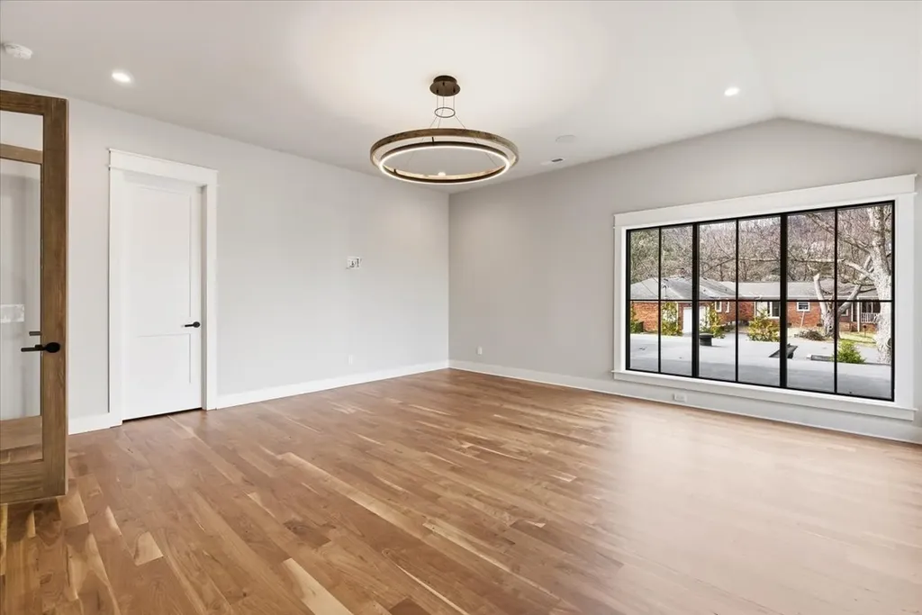 818 Brentview Drive Nashville TN 37220