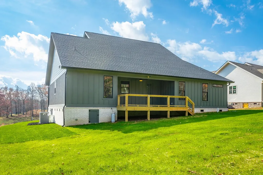 7383 Ferrell Farms Drive Harrison TN 37341