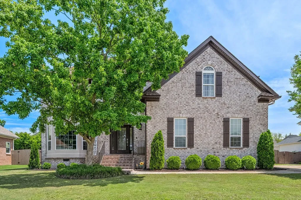 2406 Laurelton Creek Lane Chattanooga TN 37421