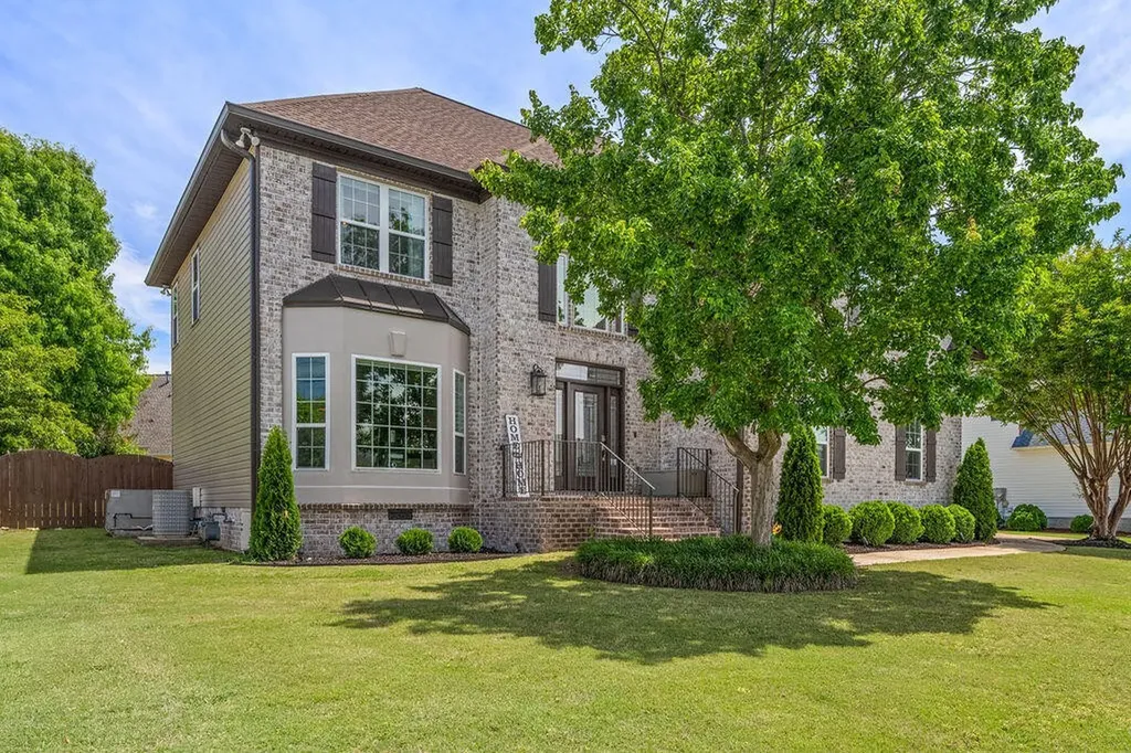 2406 Laurelton Creek Lane Chattanooga TN 37421