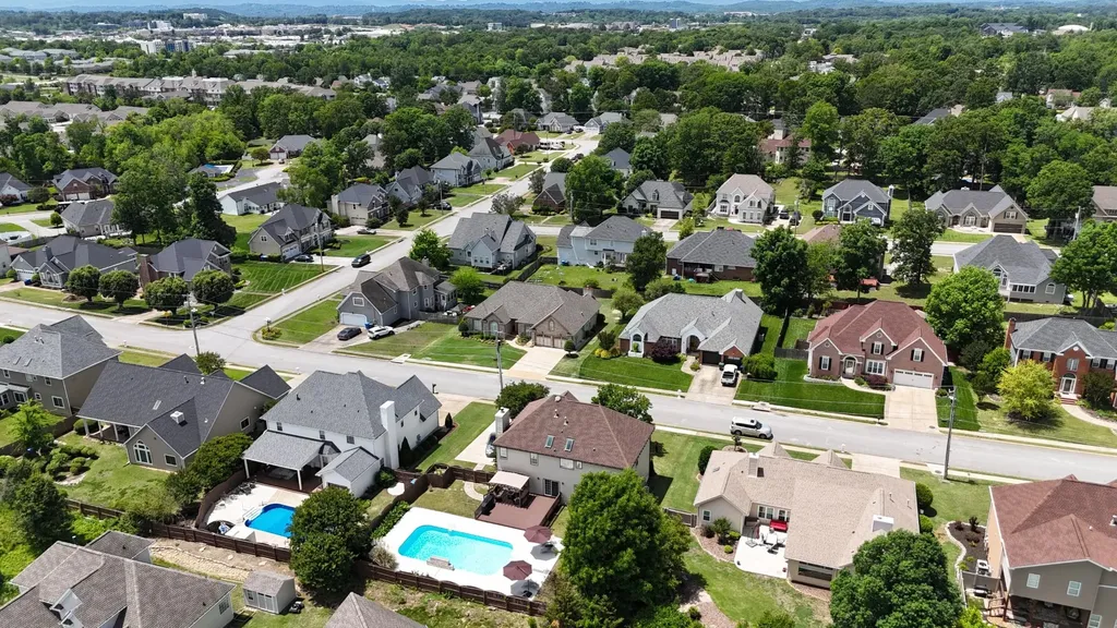 2406 Laurelton Creek Lane Chattanooga TN 37421