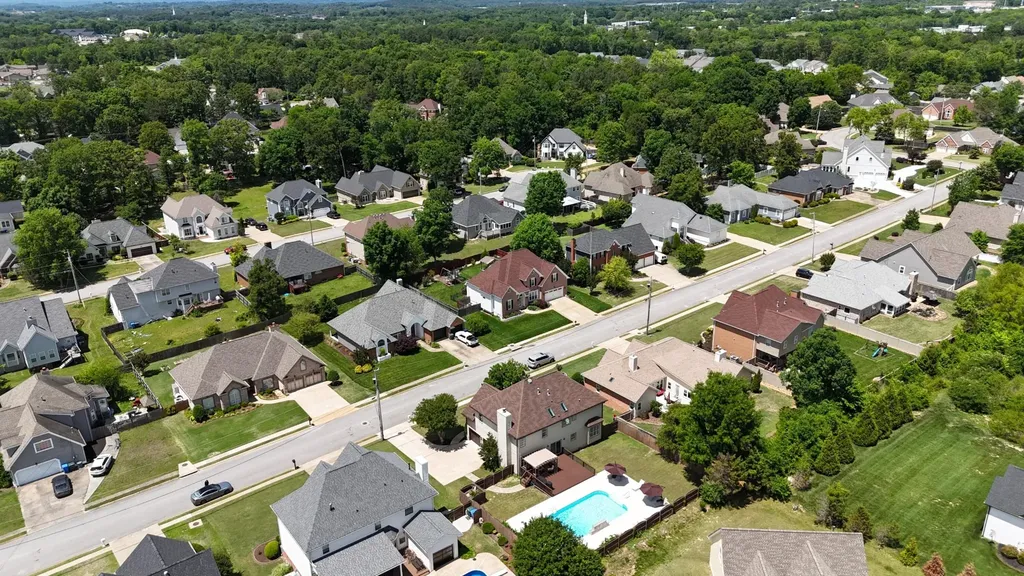 2406 Laurelton Creek Lane Chattanooga TN 37421