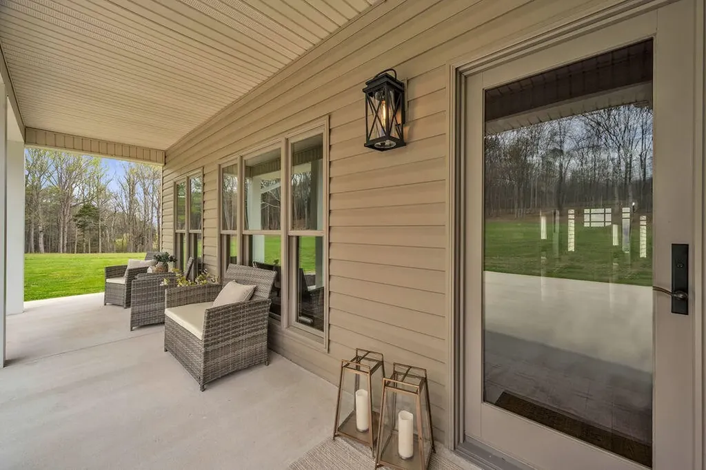 1809 County Road 50 Riceville TN 37370