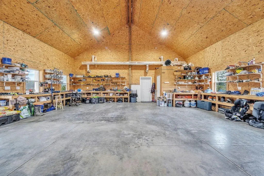 1809 County Road 50 Riceville TN 37370
