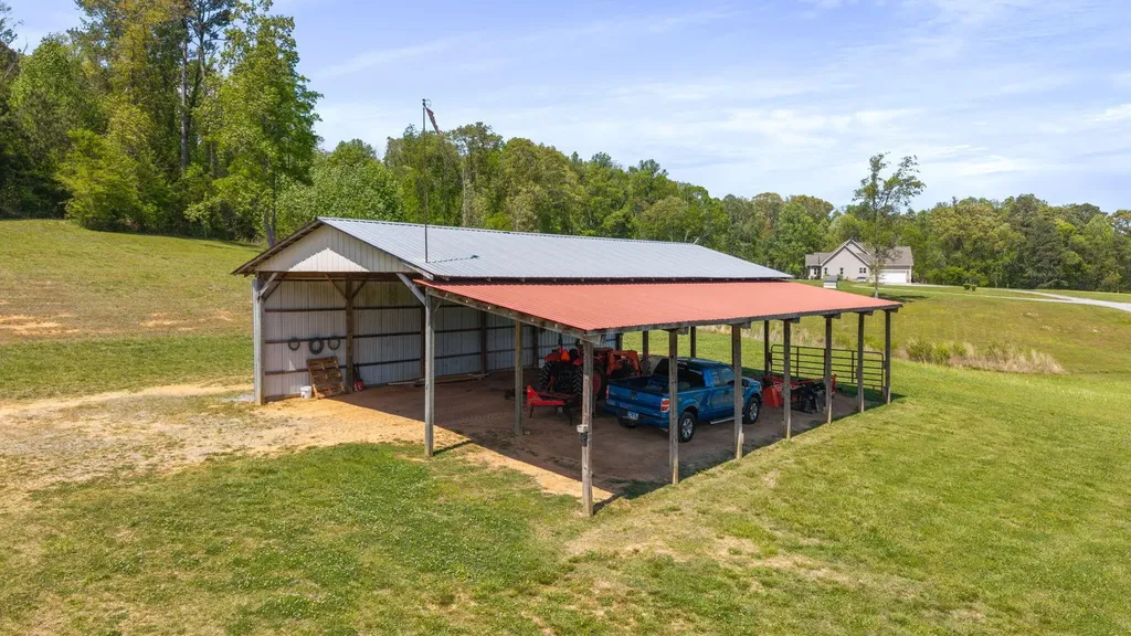 1809 County Road 50 Riceville TN 37370