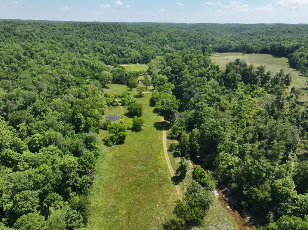 110 Wade Reed Road White Bluff TN 37187