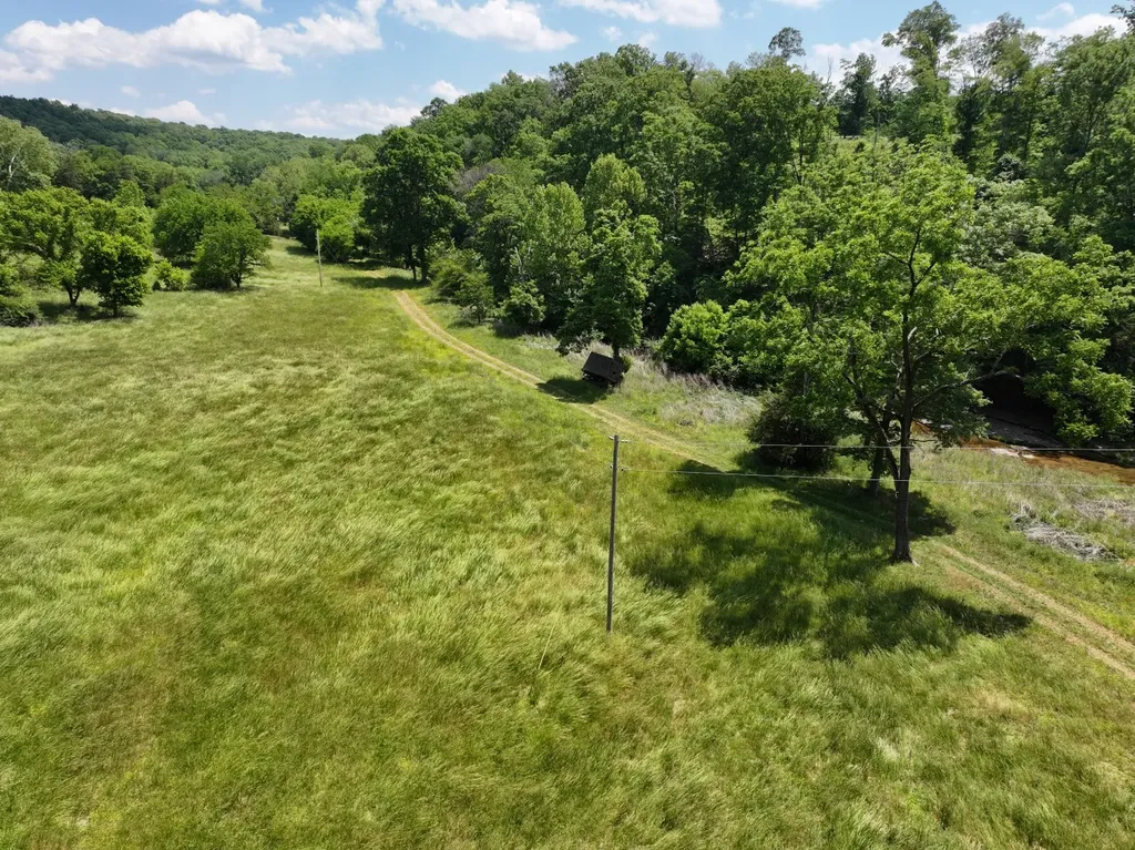110 Wade Reed Road White Bluff TN 37187