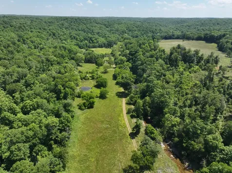 110 Wade Reed Road White Bluff TN 37187