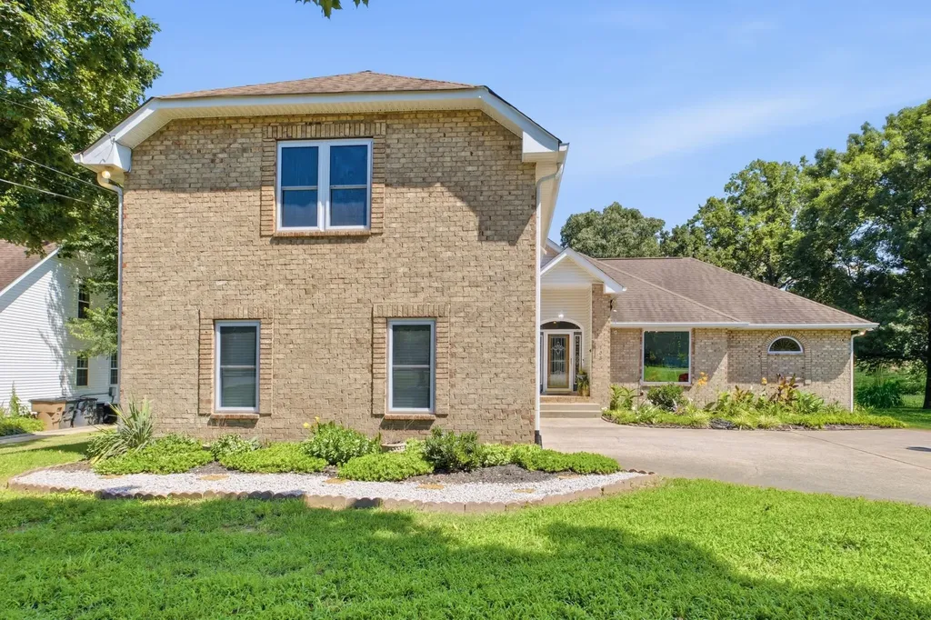 108 Buena Vista Court Nashville TN 37218