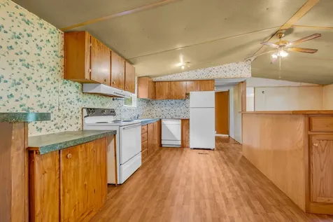 1005 Briarwood Drive Charlotte TN 37036