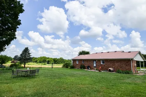 135 Old Hwy 52w Portland TN 37148