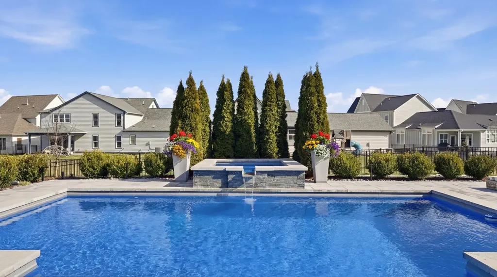 7068 Balcolm Court College Grove TN 37046