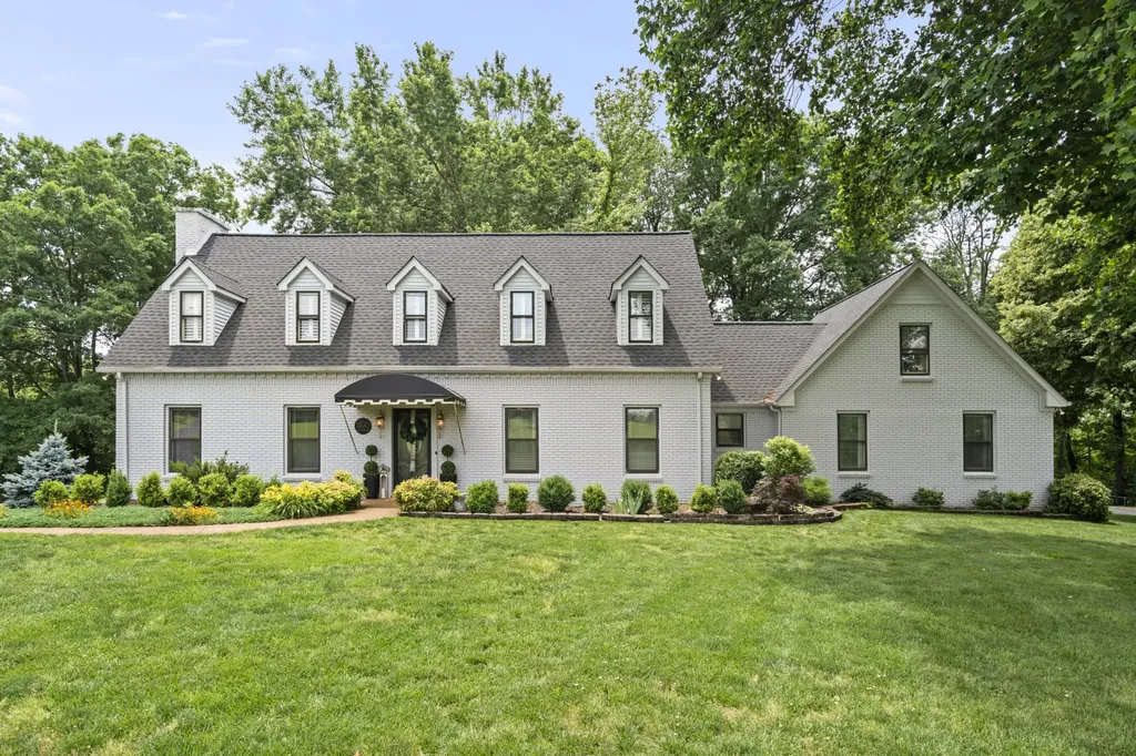 1100 Mill Road Dickson TN 37055