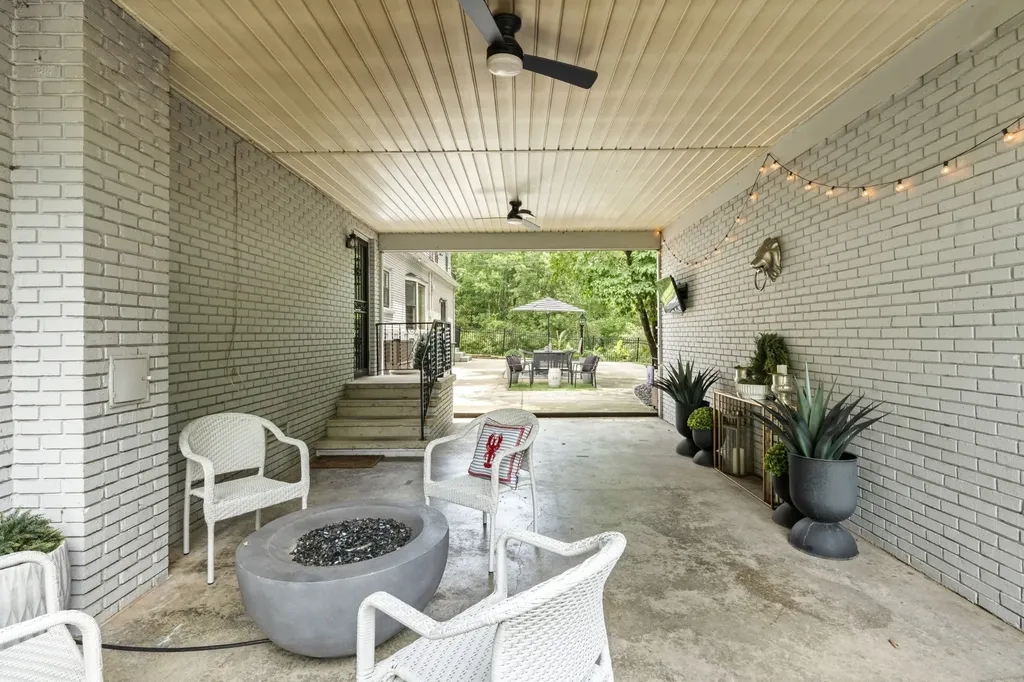 1100 Mill Road Dickson TN 37055