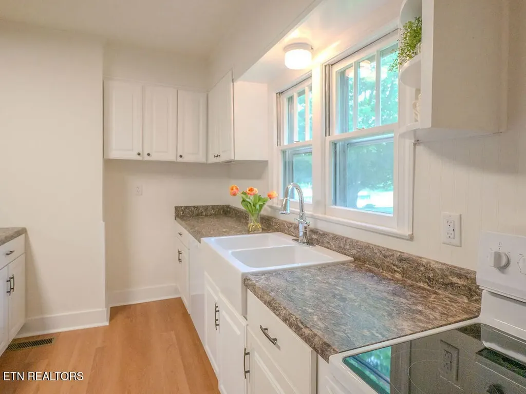 110 Old Englewood Road Englewood TN 37329