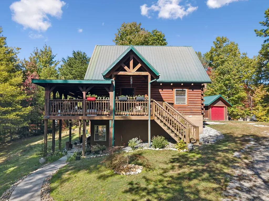 1029 Smithfield Road Tellico Plains TN 37385