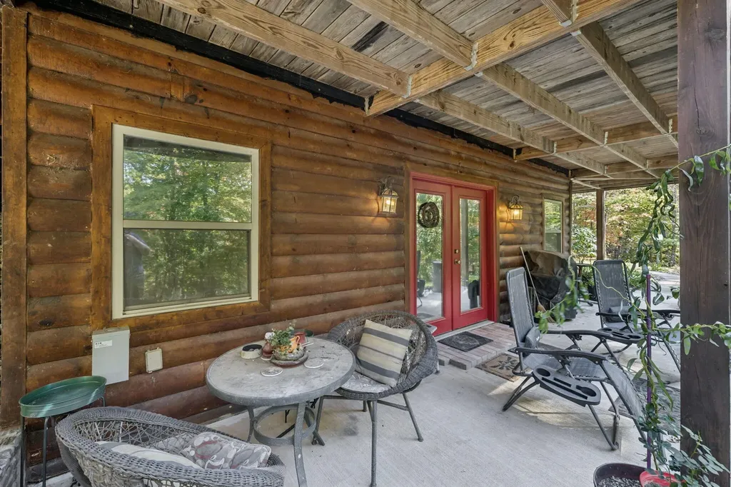 1029 Smithfield Road Tellico Plains TN 37385