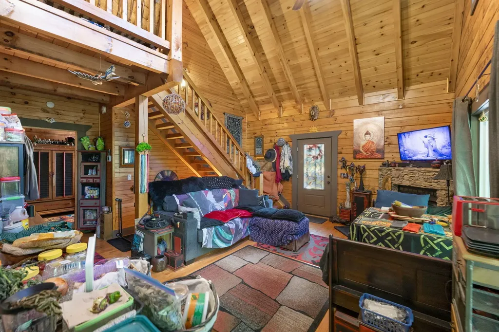 1029 Smithfield Road Tellico Plains TN 37385