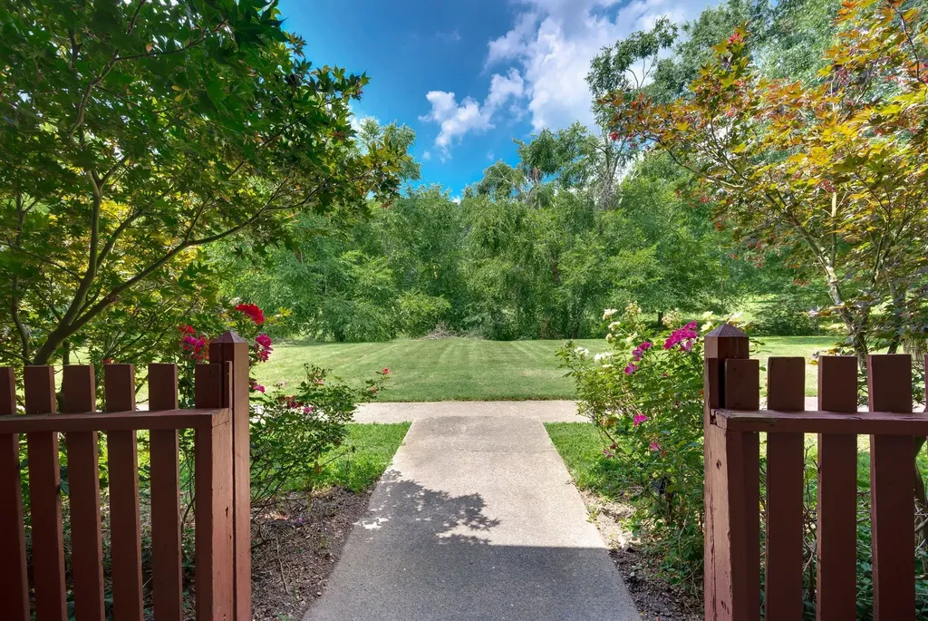 214 Old Hickory Boulevard Nashville TN 37221