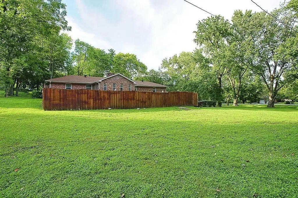 713 Farrell Road Nashville TN 37220