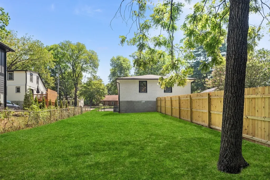 1402 Montgomery Avenue Nashville TN 37207