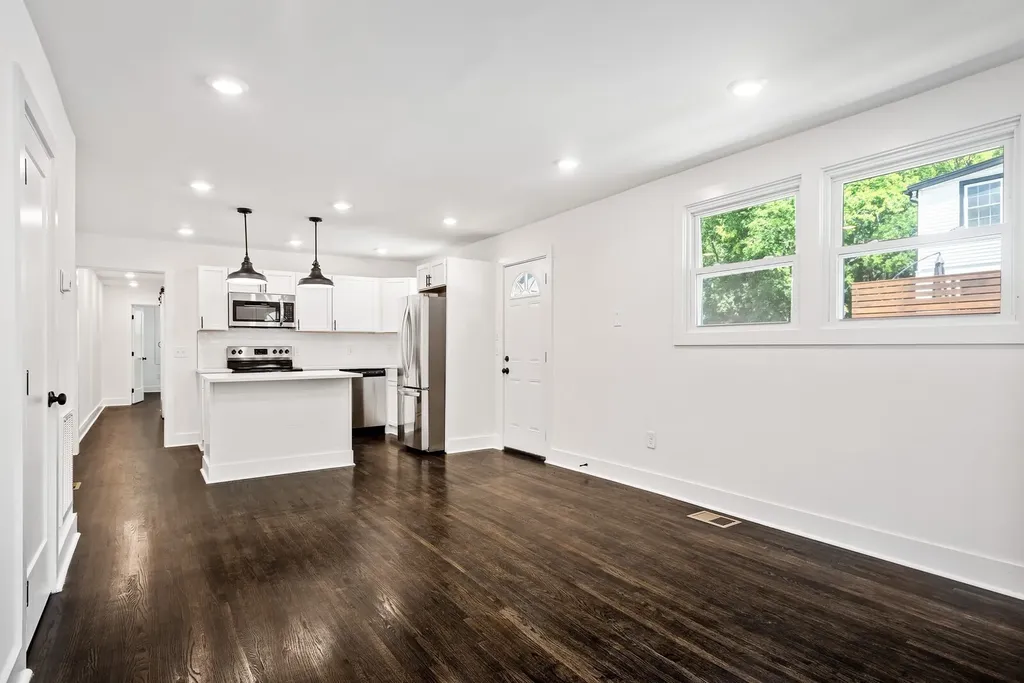 1402 Montgomery Avenue Nashville TN 37207