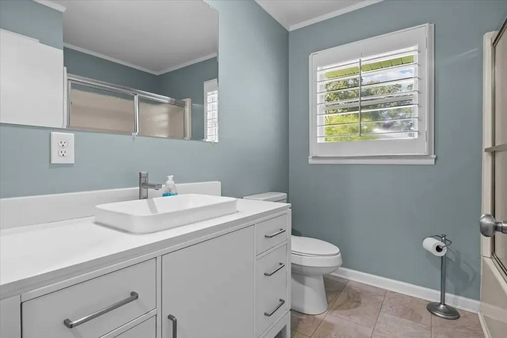 215 Sunset Drive New Johnsonville TN 37134